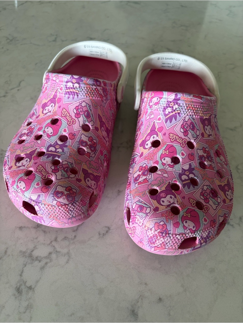 Crocs Women’s Hello Kitty & Friends Limited Edition Clogs size 11